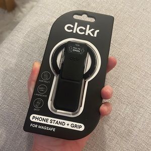 Clckr MagSafe Phone Stand and Grip